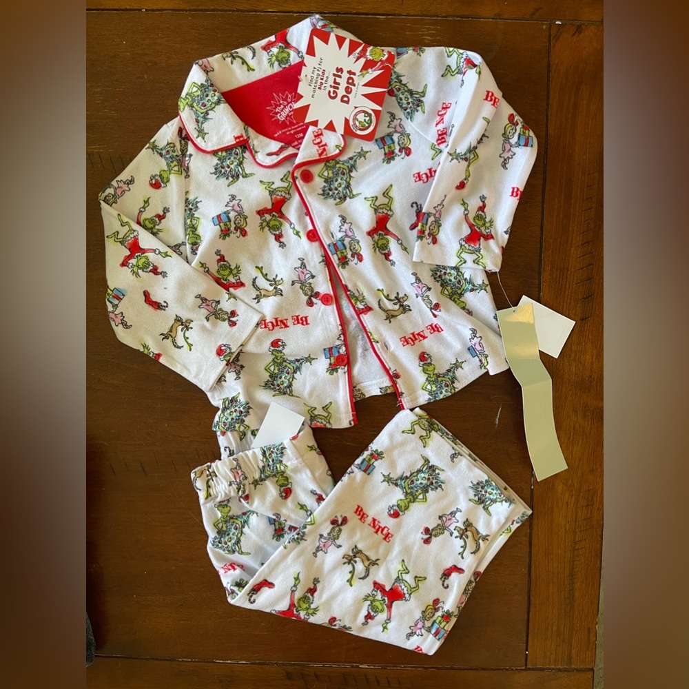 12M, 5T, or 7/8 NWT Grinch Christmas pajamas